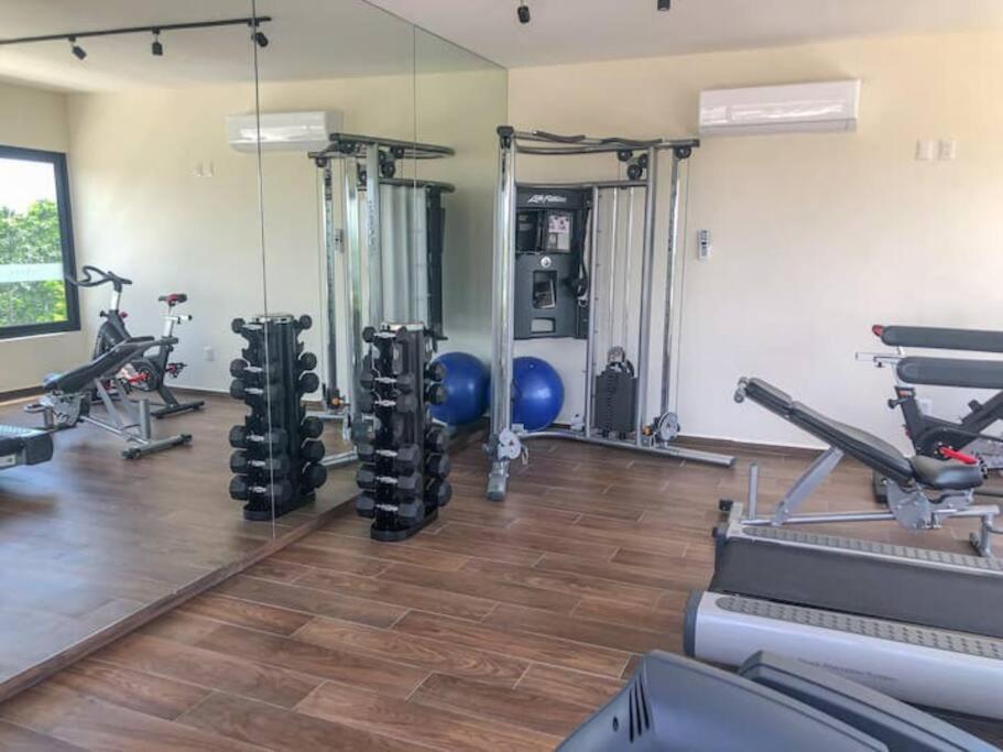Suit Next To The Common Top Roof Exclusive Building Kingsize Bed 2 Super Pools, Gym, Grill Tulum Kültér fotó