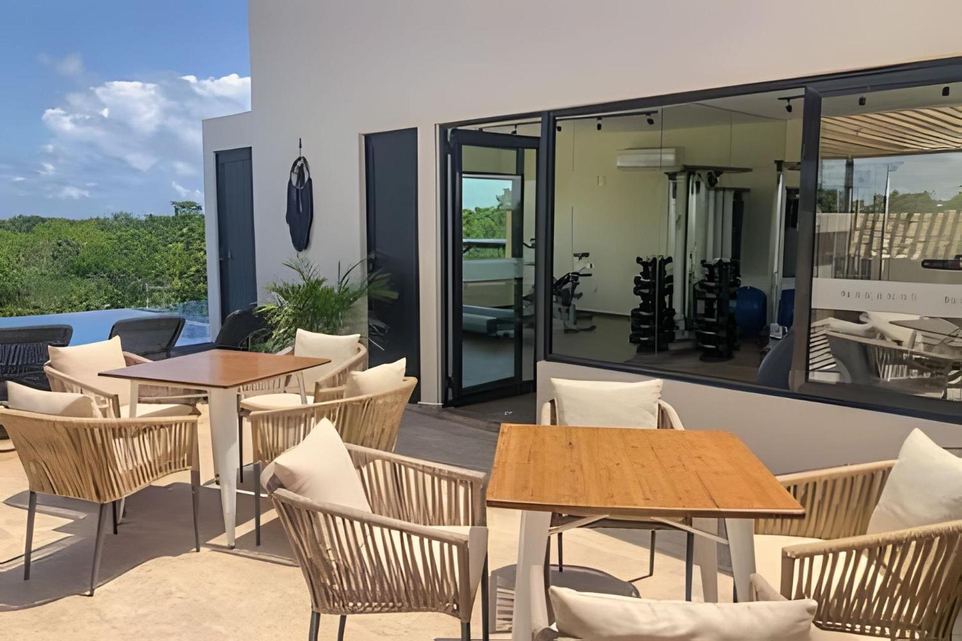 Suit Next To The Common Top Roof Exclusive Building Kingsize Bed 2 Super Pools, Gym, Grill Tulum Kültér fotó